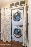 105 Neilly Court, Old Bridge, NJ 08857