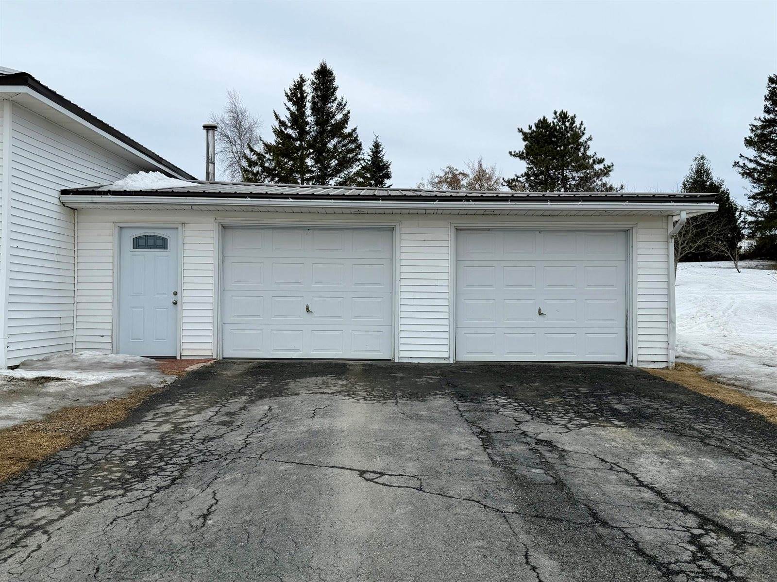 272 Main Street, Saint Agatha, ME 04772