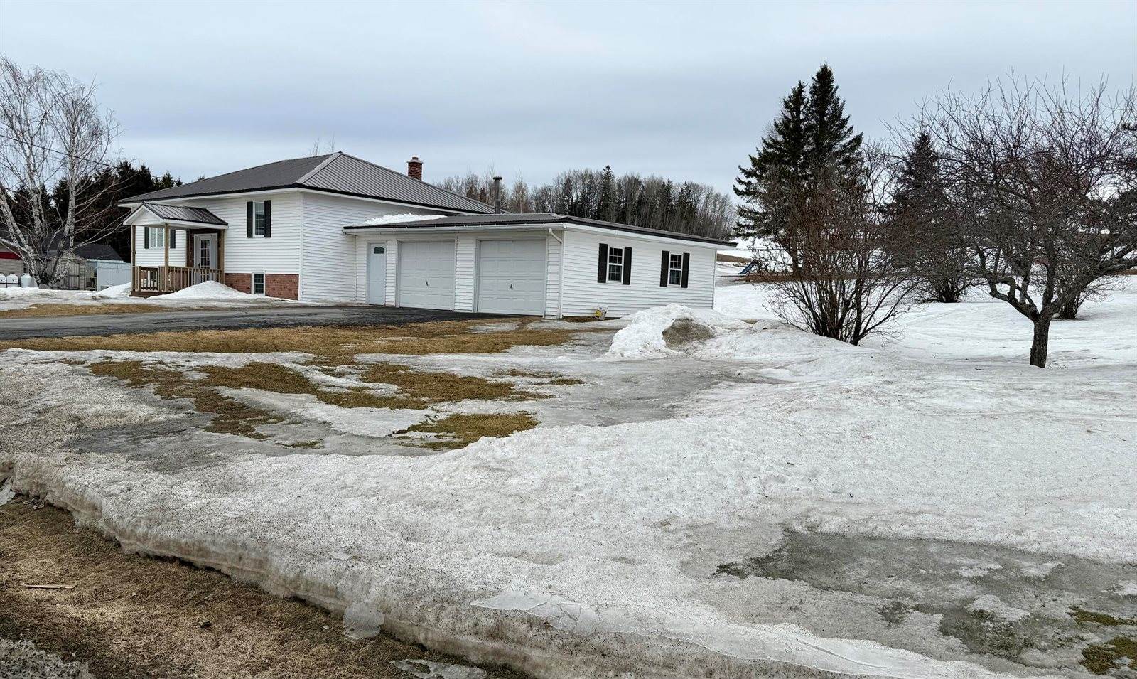 272 Main Street, Saint Agatha, ME 04772