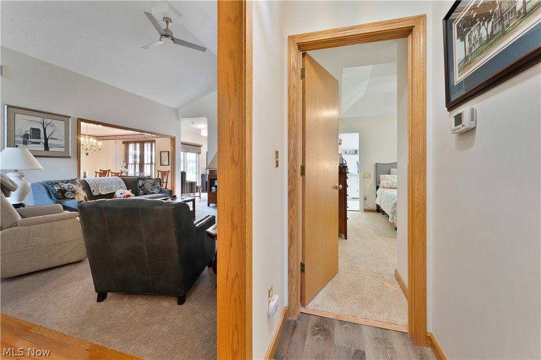 101 Pin Oak Place, Campbell, OH 44405