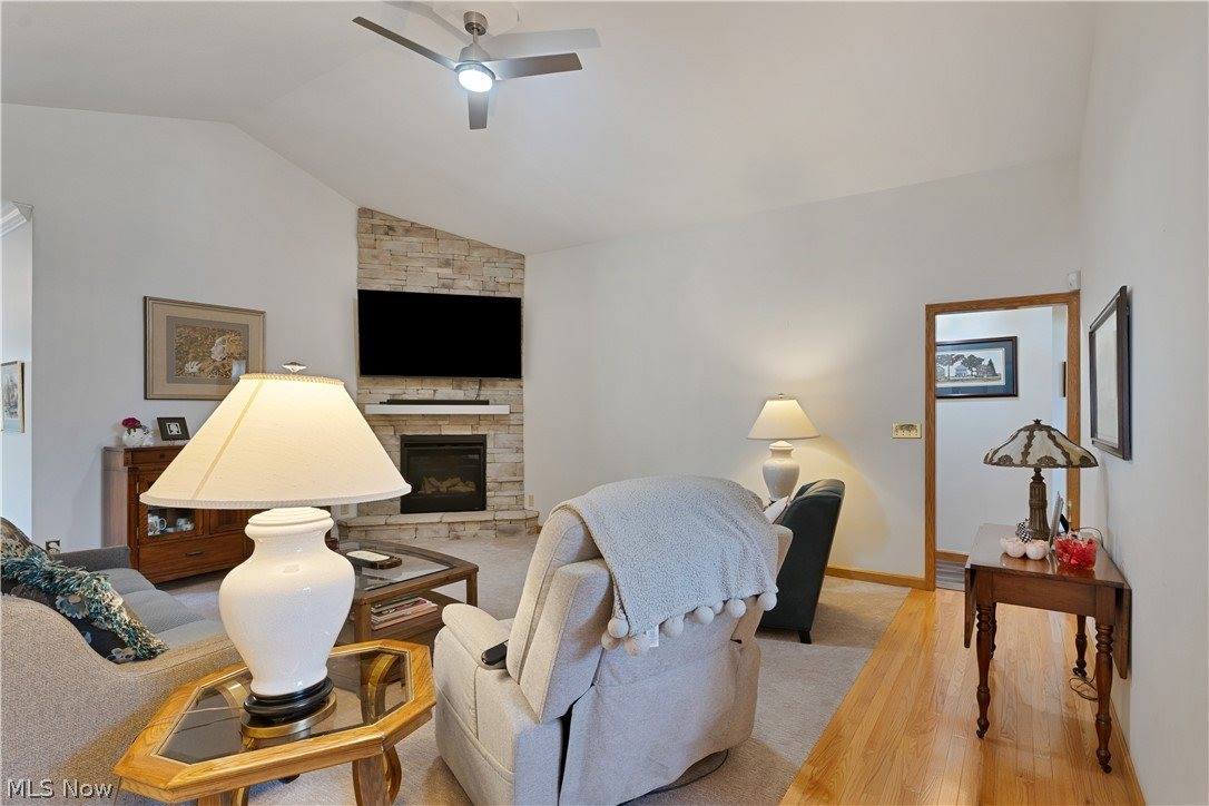 101 Pin Oak Place, Campbell, OH 44405