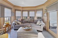 101 Pin Oak Place, Campbell, OH 44405