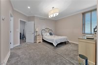 101 Pin Oak Place, Campbell, OH 44405