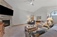 101 Pin Oak Place, Campbell, OH 44405