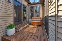 101 Pin Oak Place, Campbell, OH 44405