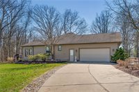101 Pin Oak Place, Campbell, OH 44405