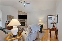 101 Pin Oak Place, Campbell, OH 44405