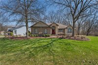 101 Pin Oak Place, Campbell, OH 44405