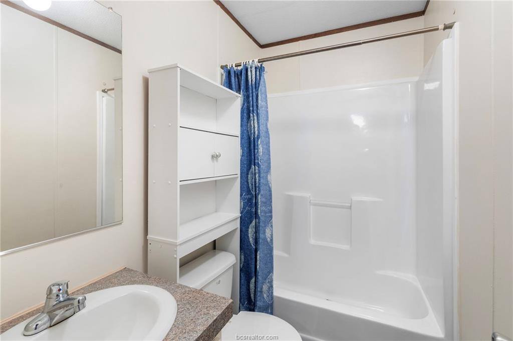 585 FM 60W, Somerville, TX 77863