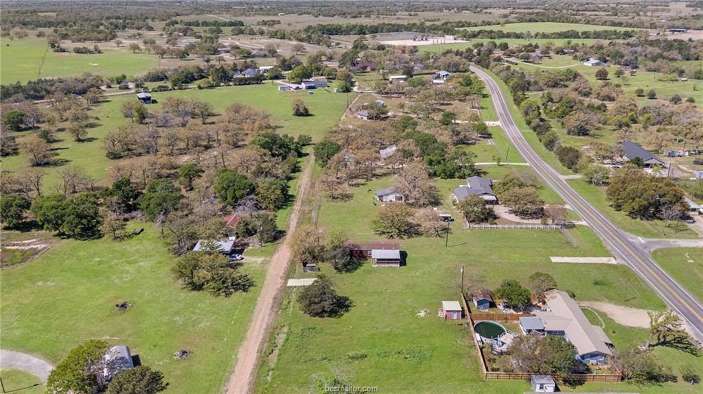 585 FM 60W, Somerville, TX 77863