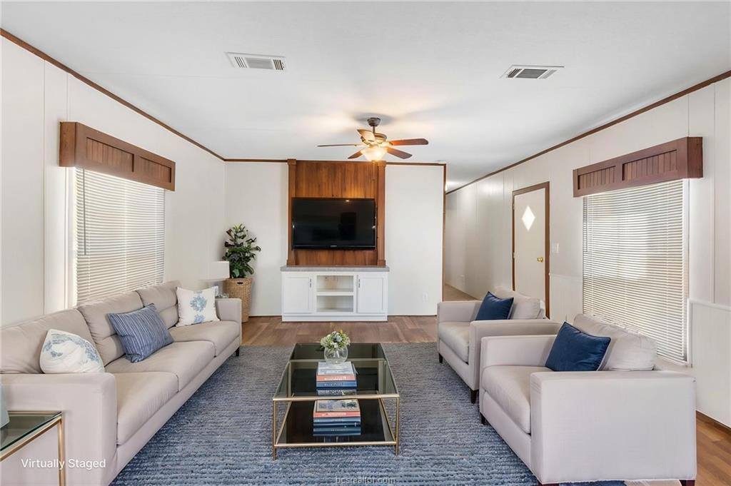 585 FM 60W, Somerville, TX 77863