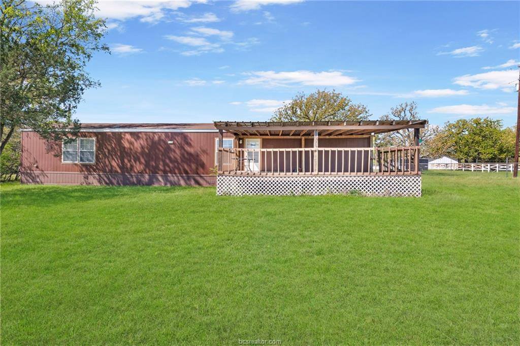 585 FM 60W, Somerville, TX 77863