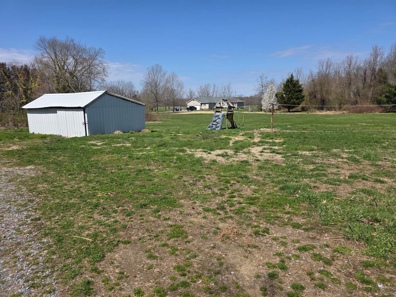 697 W Denneys Rd, Dover, DE 19904
