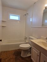 697 W Denneys Rd, Dover, DE 19904
