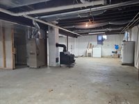 697 W Denneys Rd, Dover, DE 19904