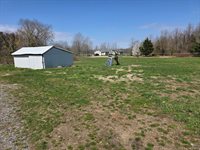 697 W Denneys Rd, Dover, DE 19904