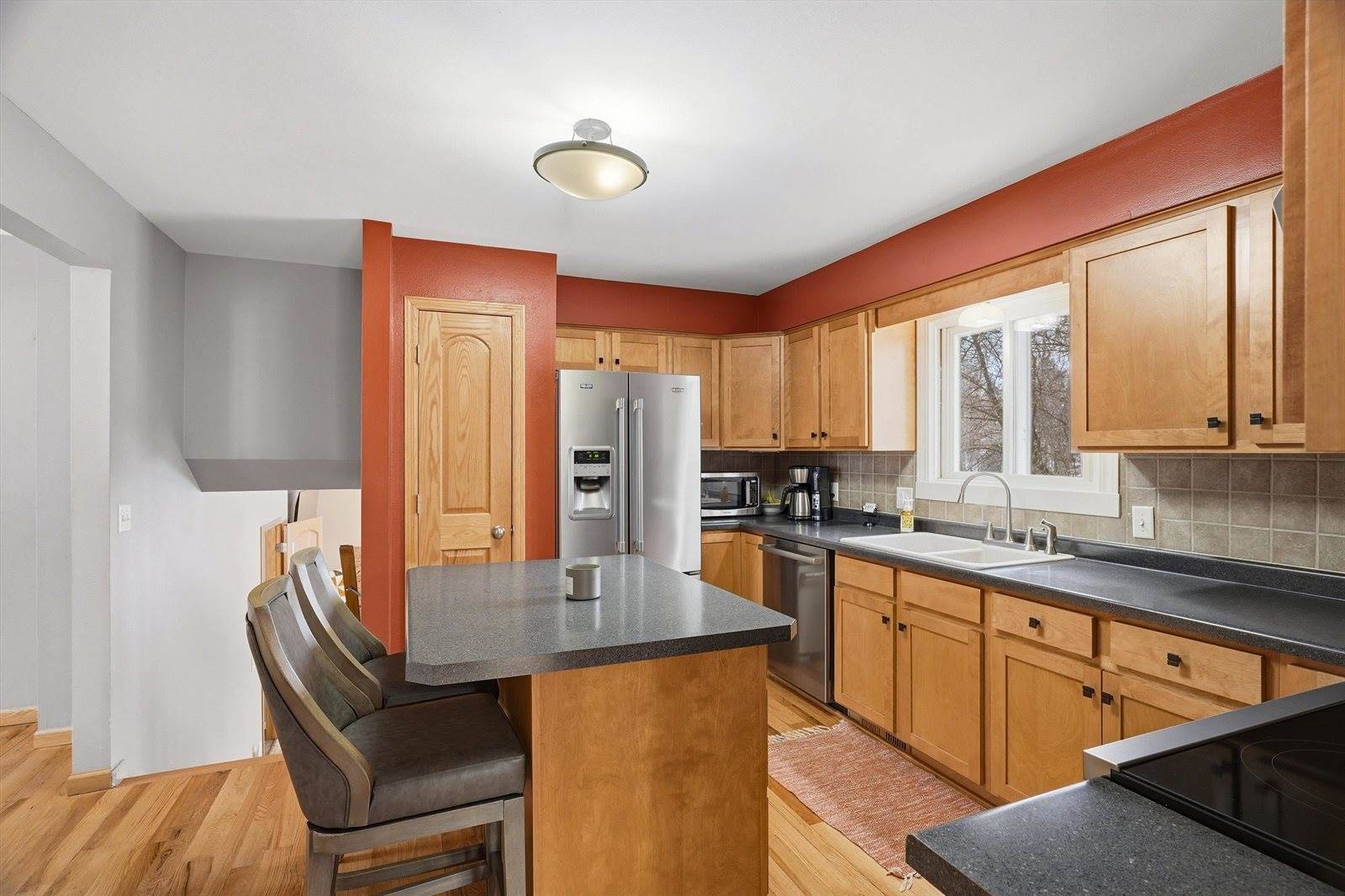 1611 N Broadway Avenue, Marshfield, WI 54449