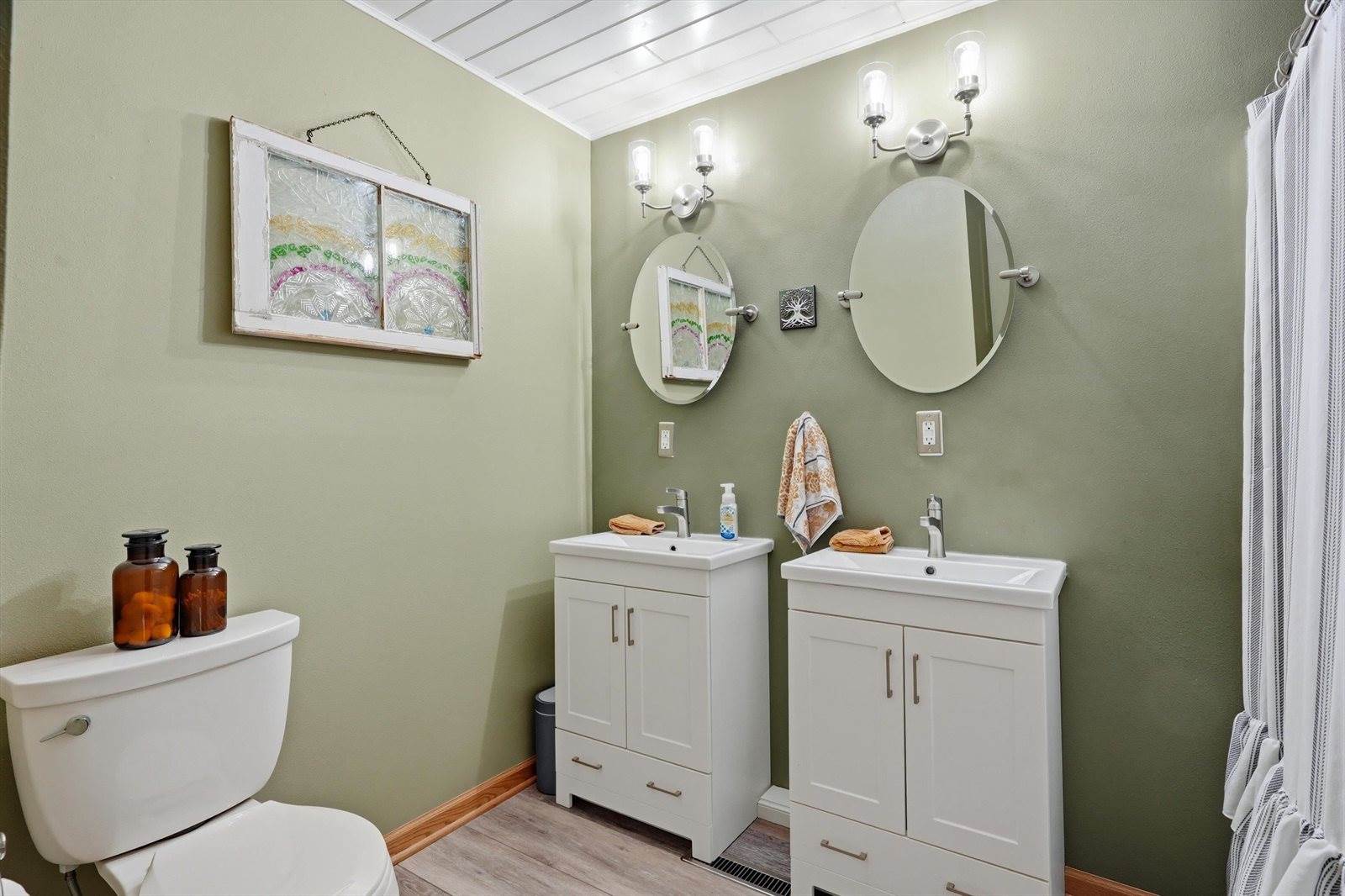 1611 N Broadway Avenue, Marshfield, WI 54449