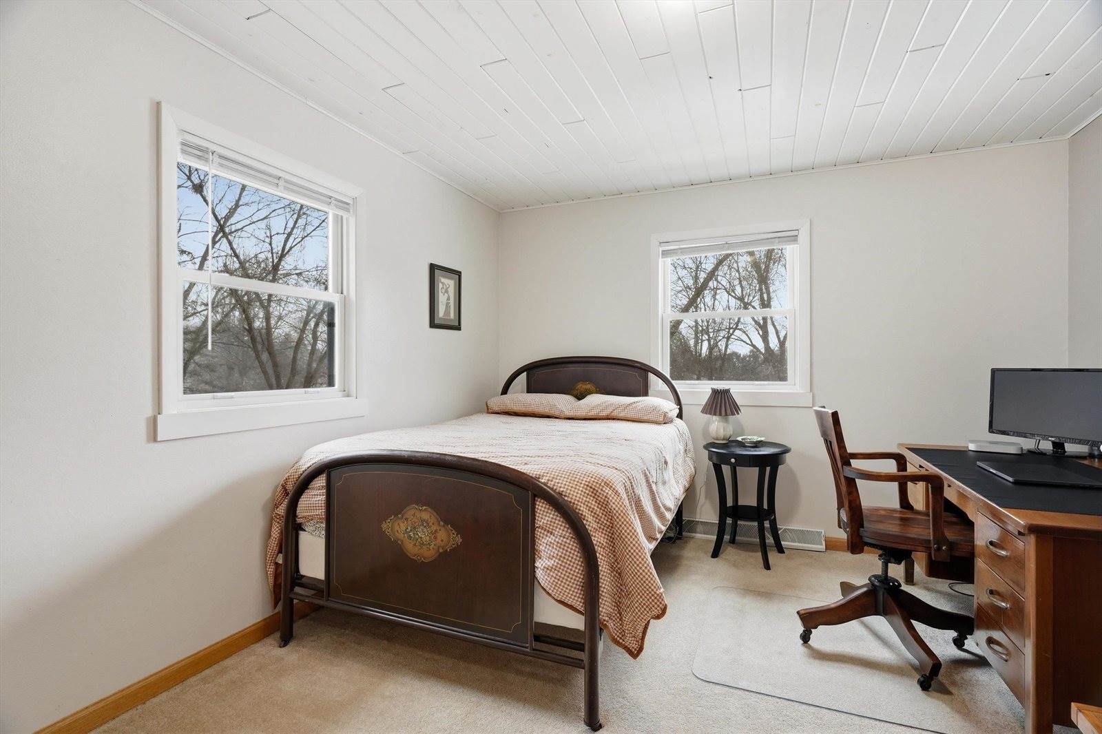 1611 N Broadway Avenue, Marshfield, WI 54449