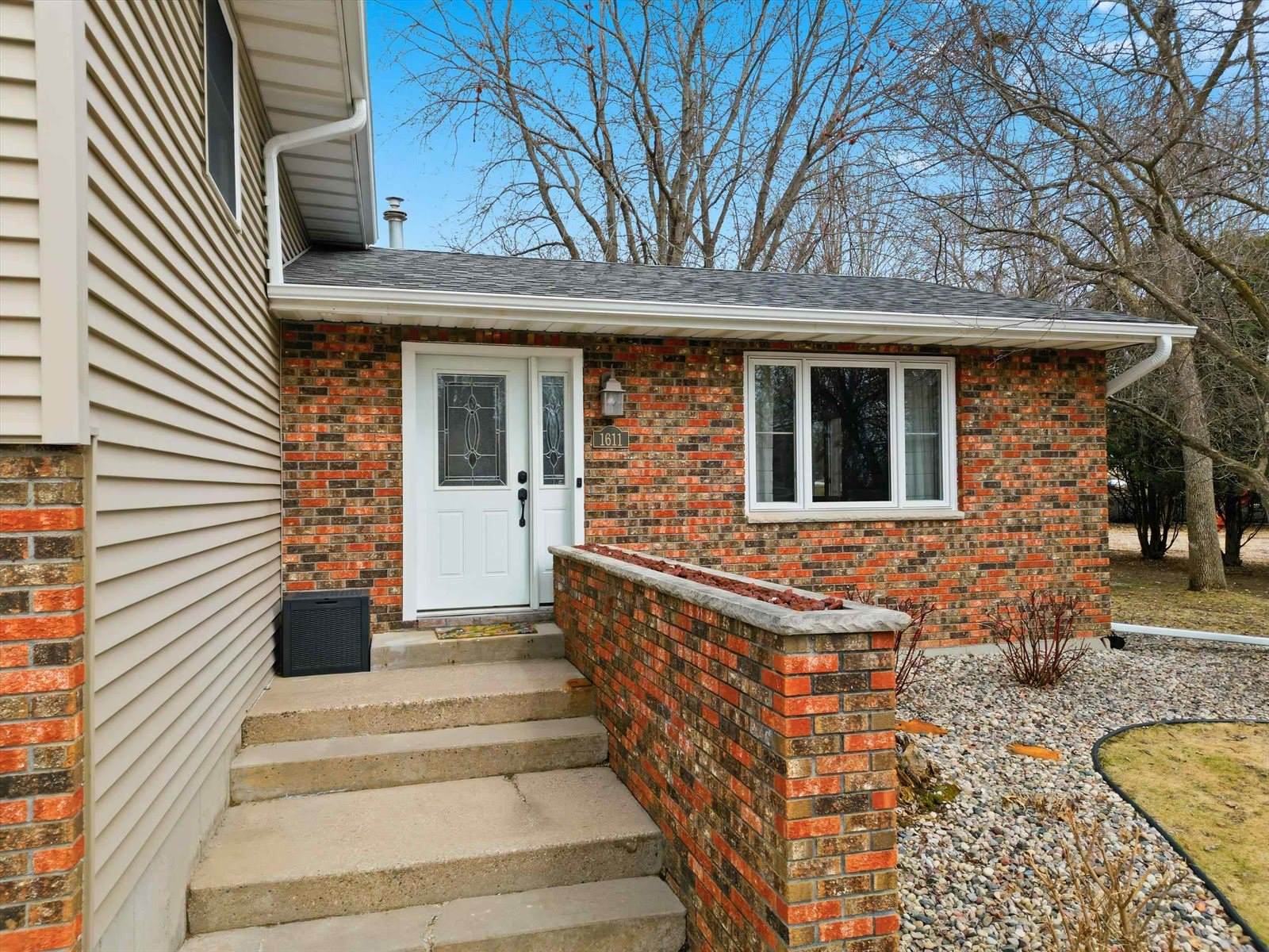 1611 N Broadway Avenue, Marshfield, WI 54449