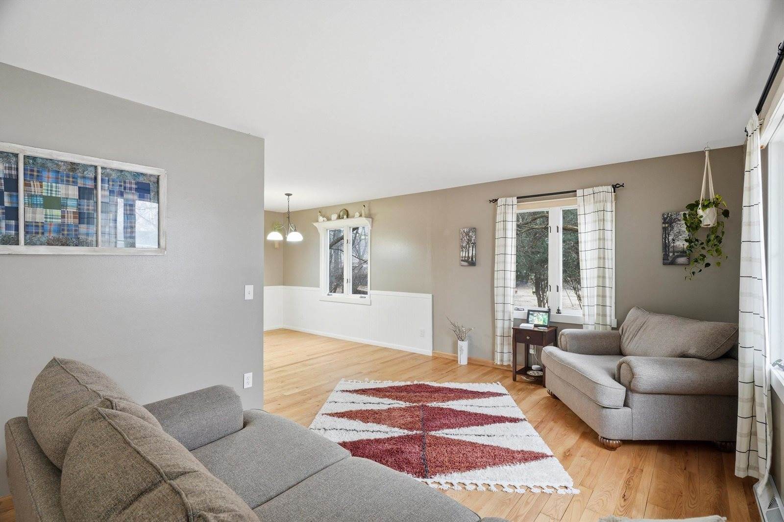 1611 N Broadway Avenue, Marshfield, WI 54449