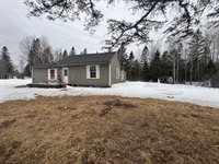 62 Everett Road, Washburn, ME 04786