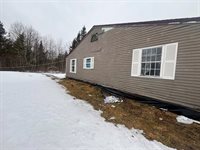 62 Everett Road, Washburn, ME 04786