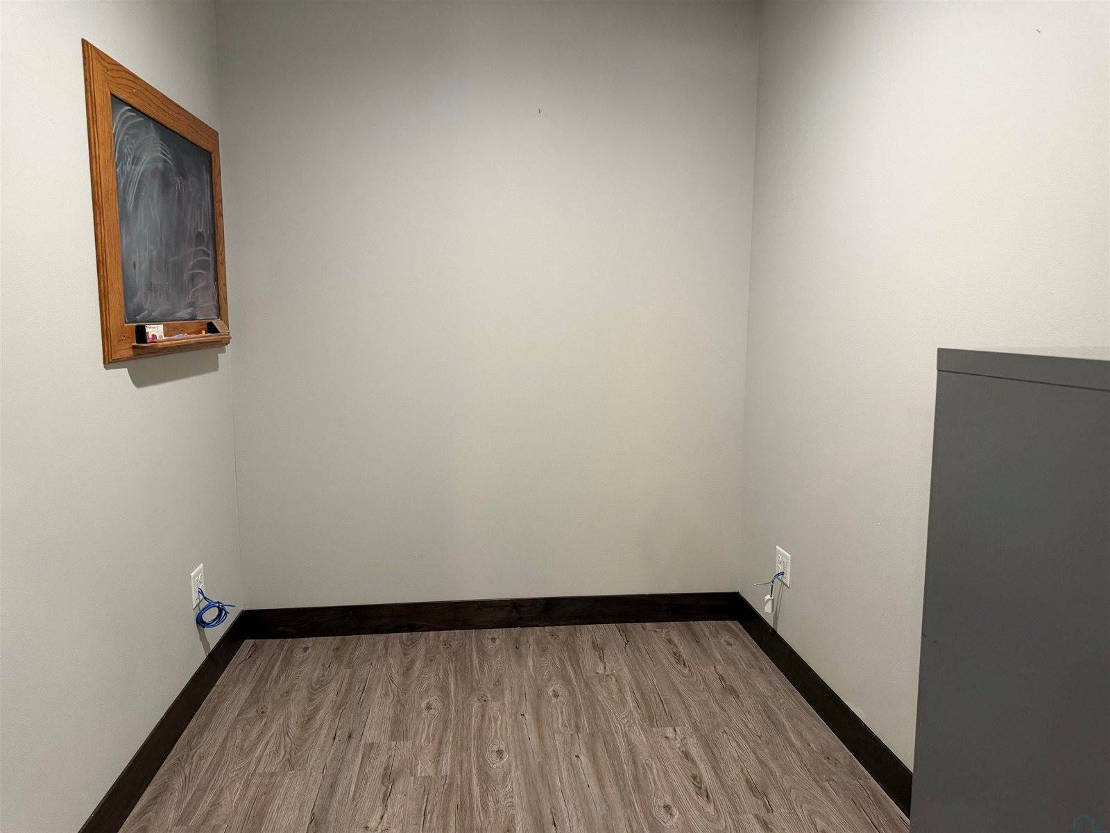 640 S 9th St, Akron, IA 51001