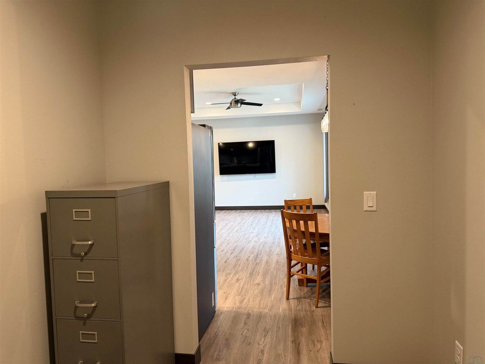 640 S 9th St, Akron, IA 51001