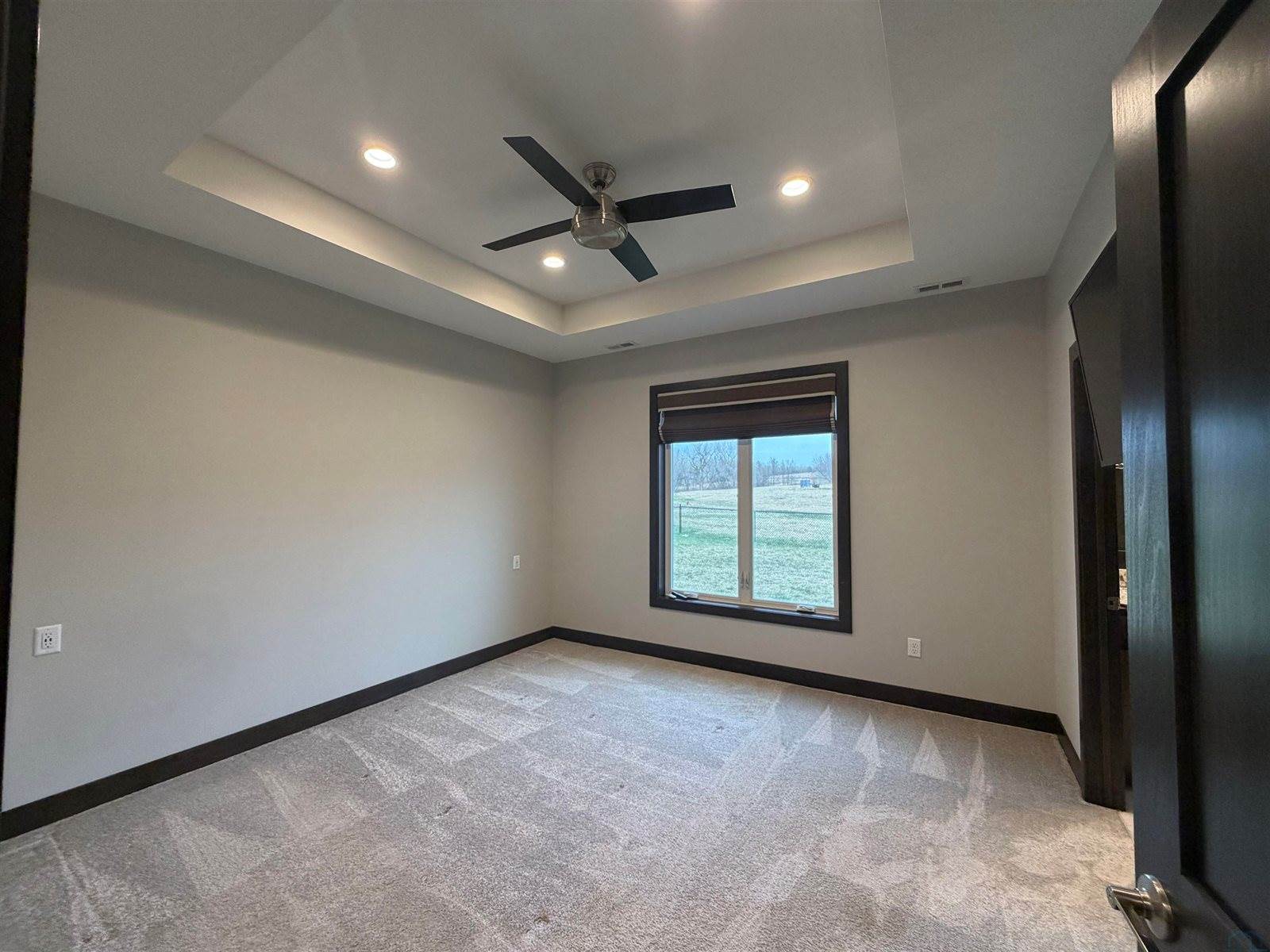 640 S 9th St, Akron, IA 51001