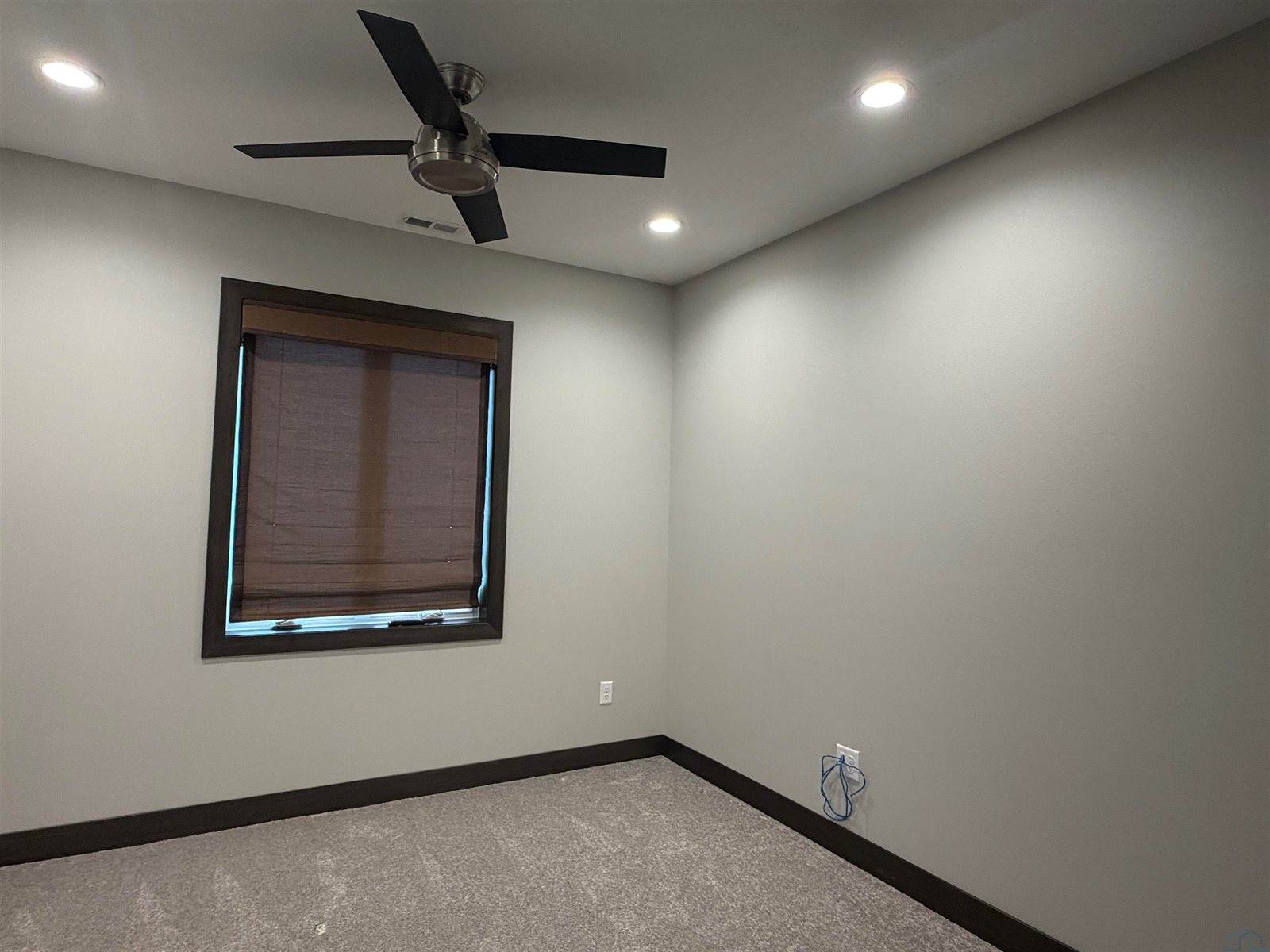 640 S 9th St, Akron, IA 51001