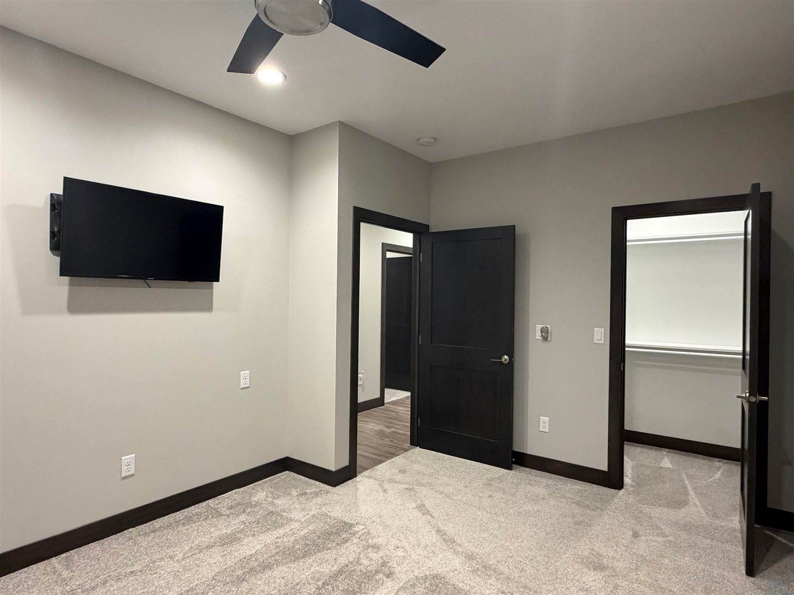 640 S 9th St, Akron, IA 51001