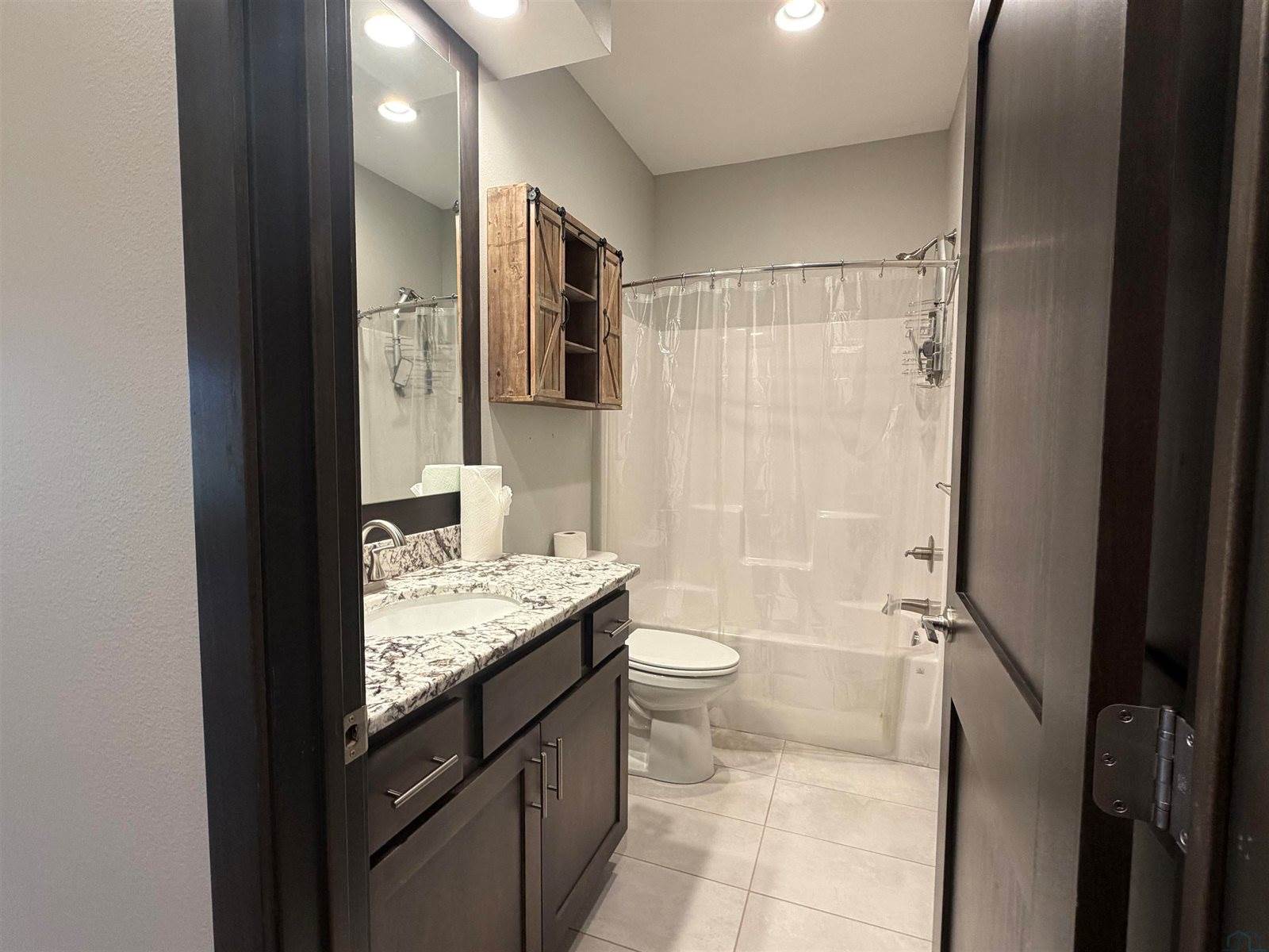 640 S 9th St, Akron, IA 51001