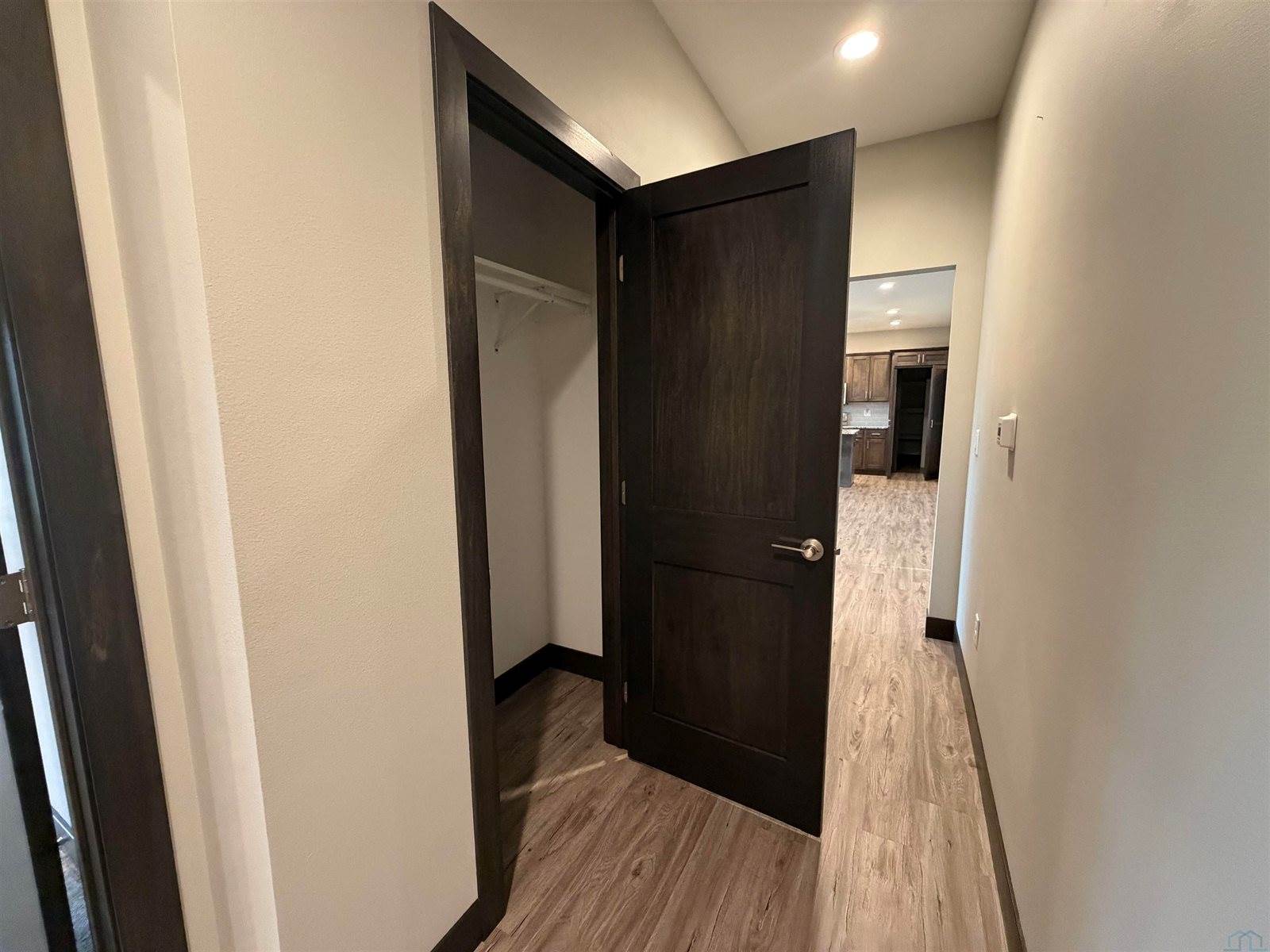 640 S 9th St, Akron, IA 51001