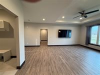 640 S 9th St, Akron, IA 51001