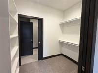 640 S 9th St, Akron, IA 51001