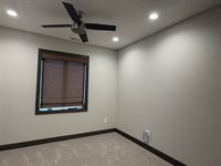 640 S 9th St, Akron, IA 51001