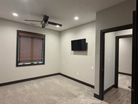 640 S 9th St, Akron, IA 51001