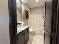 640 S 9th St, Akron, IA 51001