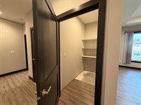 640 S 9th St, Akron, IA 51001