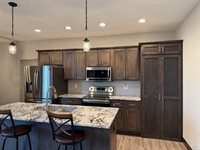 640 S 9th St, Akron, IA 51001