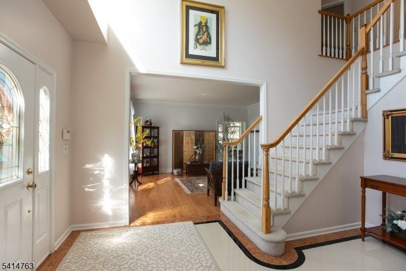 2 Ridge Rd, Green Brook Township, NJ 08812