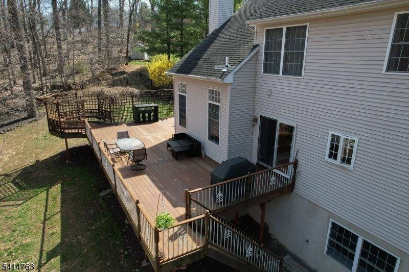 2 Ridge Rd, Green Brook Township, NJ 08812