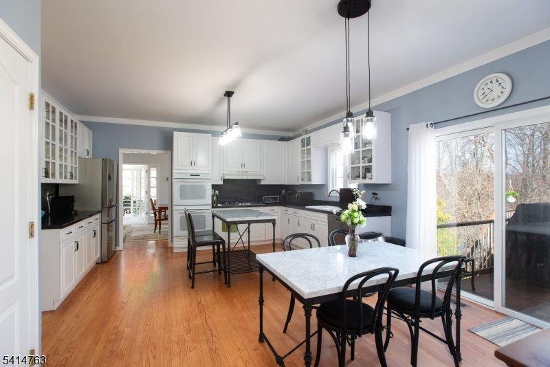 2 Ridge Rd, Green Brook Township, NJ 08812