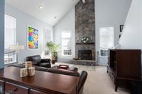 2 Ridge Rd, Green Brook Township, NJ 08812