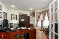 2 Ridge Rd, Green Brook Township, NJ 08812