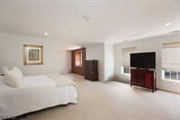 2 Ridge Rd, Green Brook Township, NJ 08812