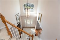 2 Ridge Rd, Green Brook Township, NJ 08812