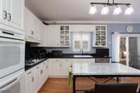 2 Ridge Rd, Green Brook Township, NJ 08812