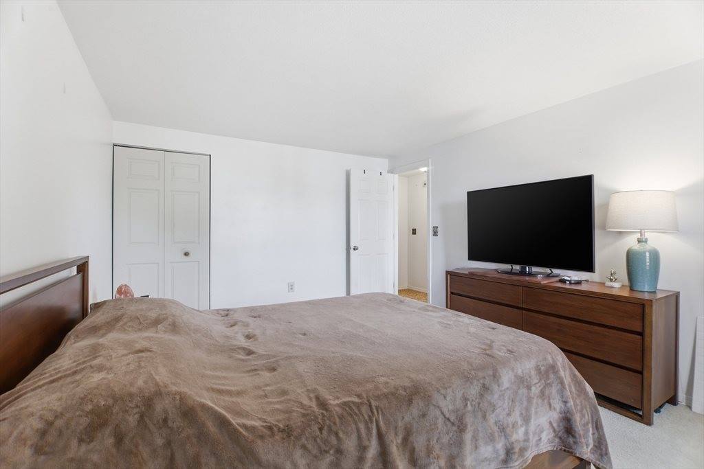 269 Chicopee St, #16, Chicopee, MA 01013